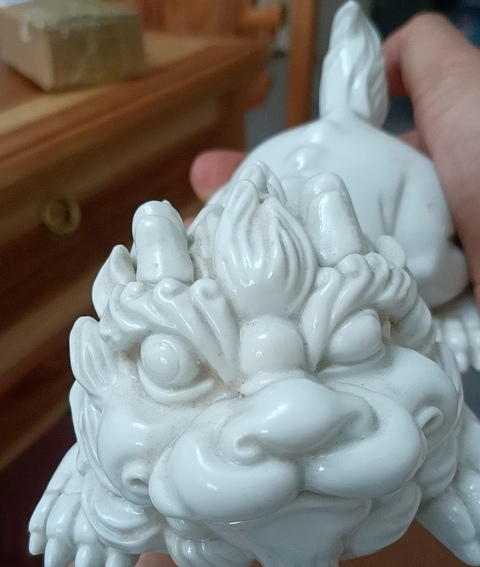 古玩陶瓷解放初期瑞獸塑像真品鑒賞圖