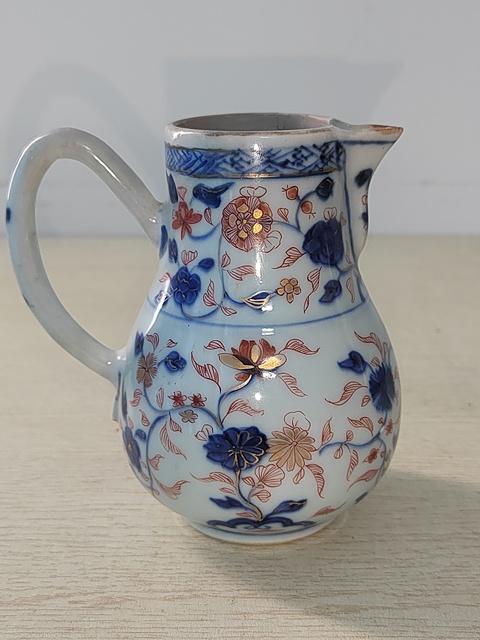 古玩陶瓷青花礬紅描金花卉紋奶壺真品鑒賞圖