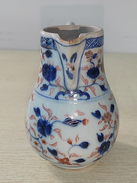 古玩陶瓷青花礬紅描金花卉紋奶壺真品鑒賞圖
