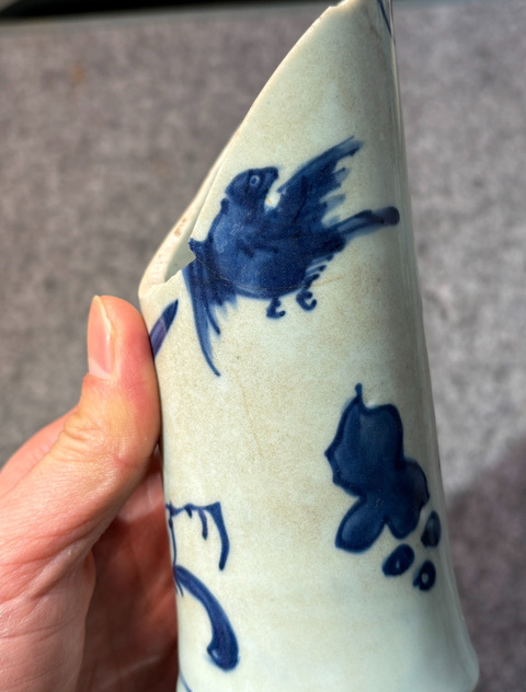 古玩陶瓷青花花鳥紋花觚真品鑒賞圖