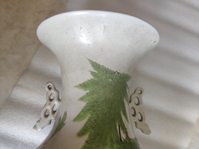 古玩陶瓷粉彩花鳥紋撇口瓶真品鑒賞圖