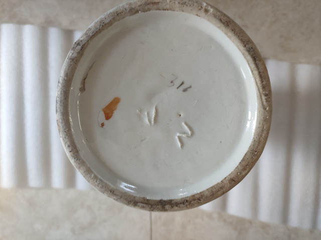 古玩陶瓷粉彩花鳥紋撇口瓶真品鑒賞圖