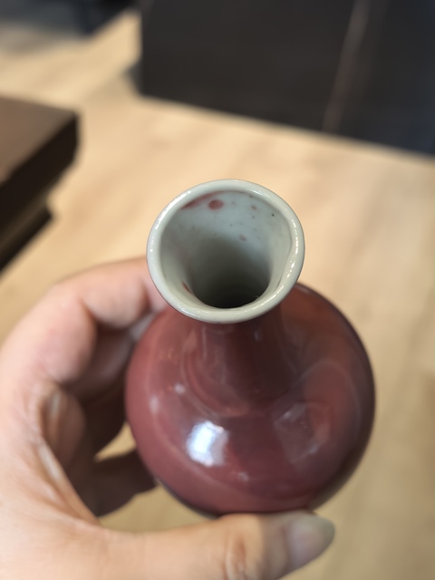 古玩陶瓷豇豆紅釉撇口瓶真品鑒賞圖