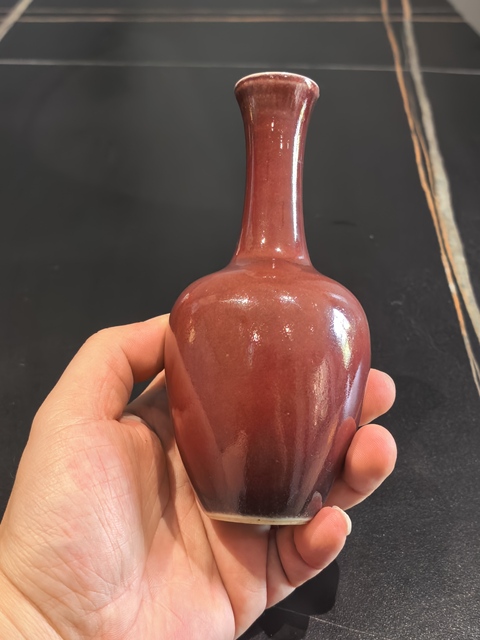 古玩陶瓷豇豆紅釉撇口瓶真品鑒賞圖