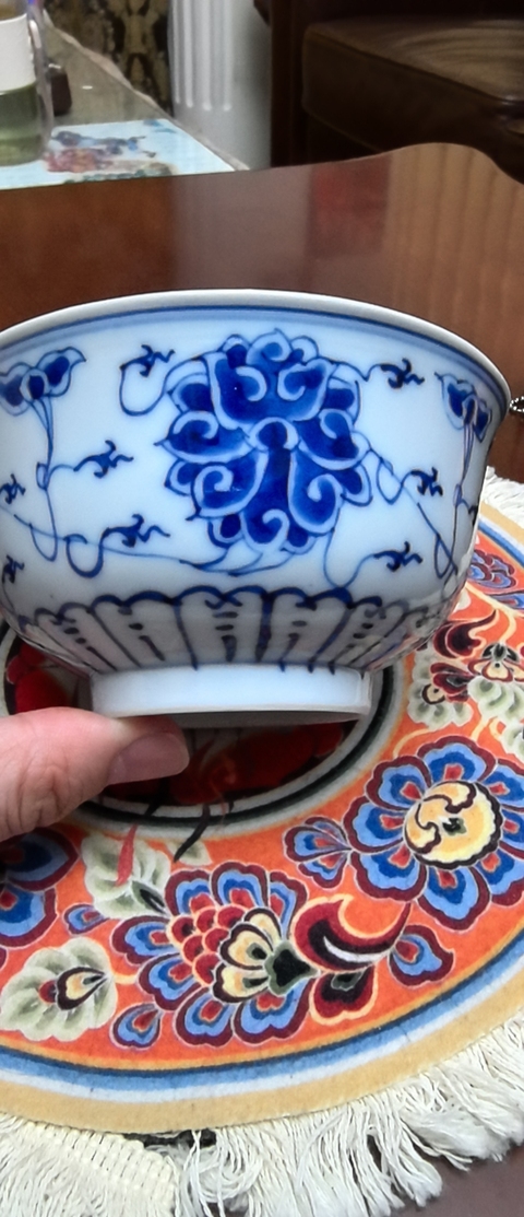 古玩陶瓷青花花卉碗真品鑒賞圖