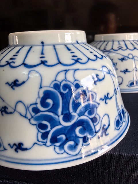 古玩陶瓷青花花卉碗真品鑒賞圖
