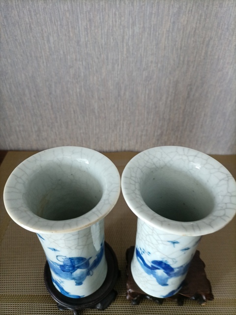 古玩陶瓷青花花觚真品鑒賞圖