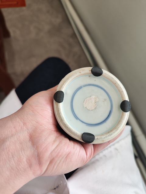 古玩陶瓷五彩觀音瓶真品鑒賞圖