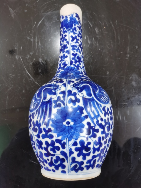古玩陶瓷青花鸞鳳和鳴紋長頸瓶真品鑒賞圖