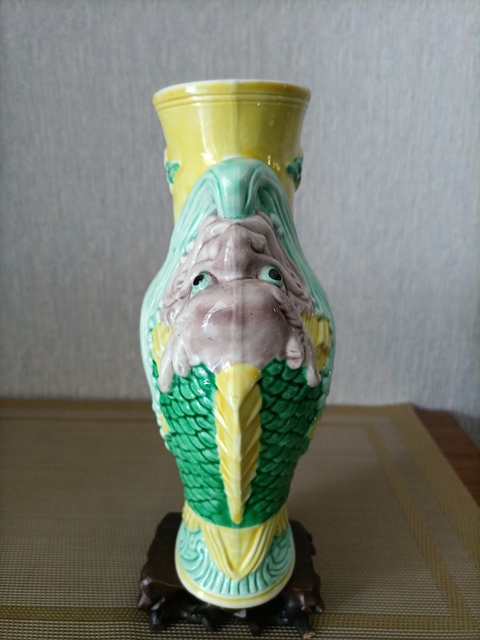 古玩陶瓷素三彩瓶拍賣(mài),當(dāng)前價(jià)格4258元
