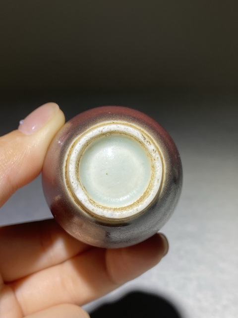 古玩陶瓷豇豆紅釉鼻煙壺真品鑒賞圖