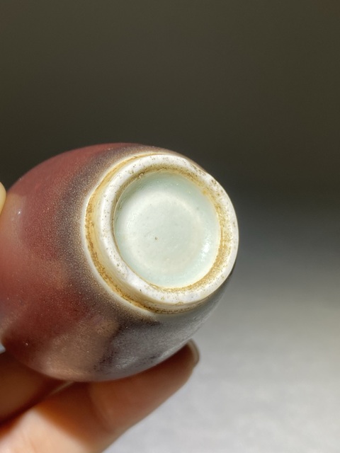 古玩陶瓷豇豆紅釉鼻煙壺真品鑒賞圖