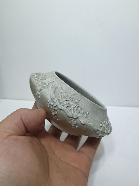 古玩陶瓷反瓷堆梅花水洗真品鑒賞圖