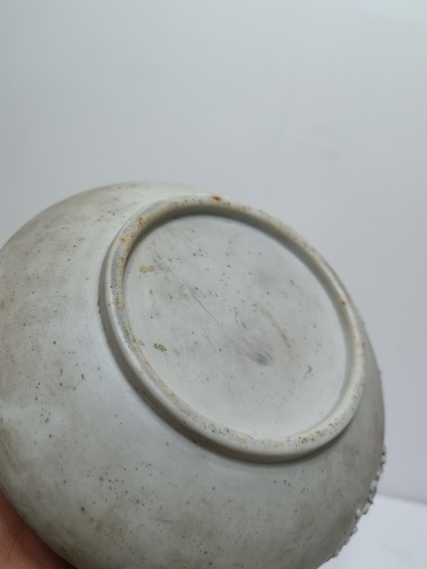 古玩陶瓷反瓷堆梅花水洗真品鑒賞圖