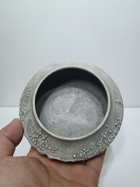 古玩陶瓷反瓷堆梅花水洗真品鑒賞圖