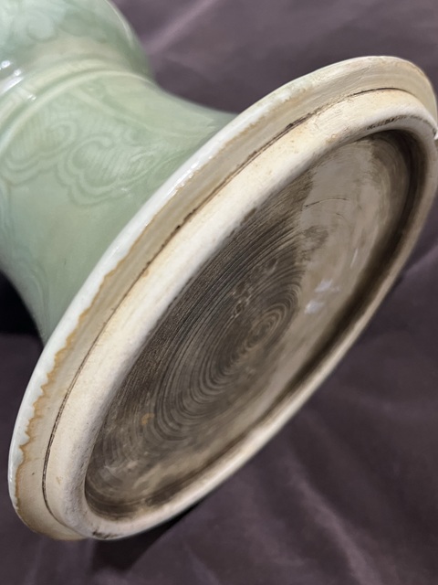 古玩陶瓷青釉花卉紋花觚真品鑒賞圖