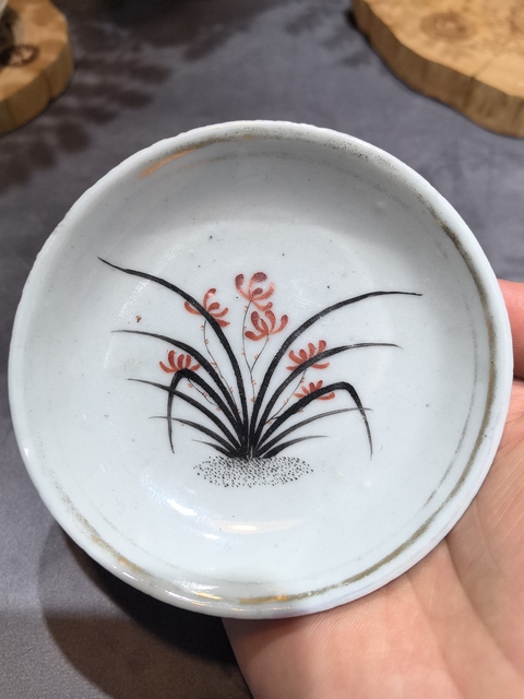 古玩陶瓷蘭花盤真品鑒賞圖