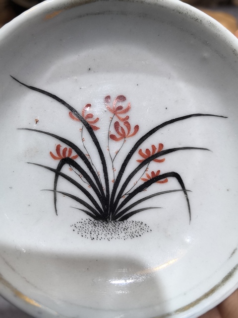 古玩陶瓷蘭花盤真品鑒賞圖