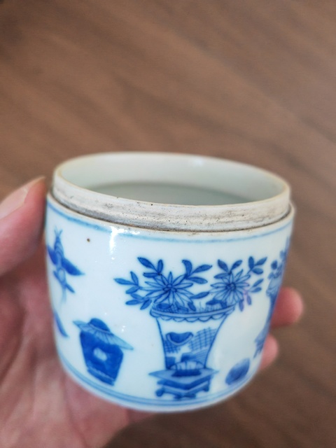 古玩陶瓷青花博古圖蓋缸真品鑒賞圖