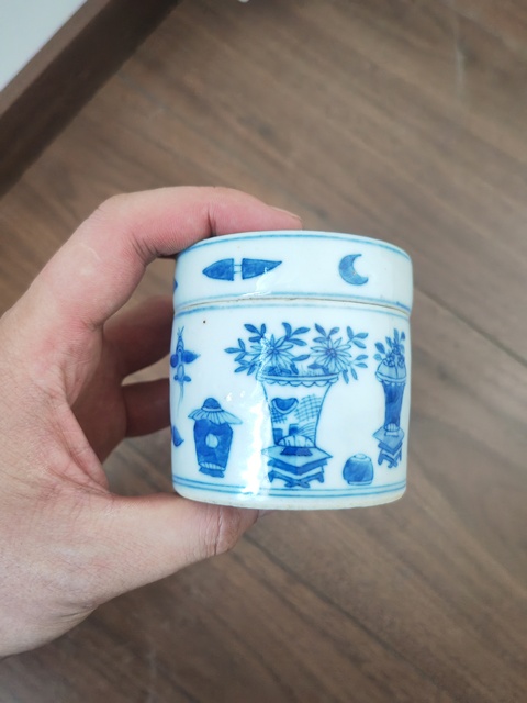 古玩陶瓷青花博古圖蓋缸真品鑒賞圖