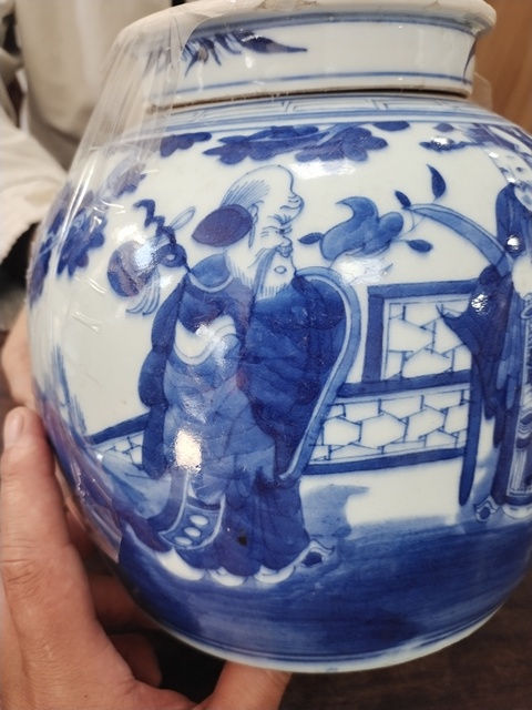 古玩陶瓷三星高照圖青花罐真品鑒賞圖
