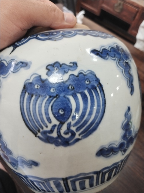 古玩陶瓷青花團鳳紋罐，平臺不允許估價真品鑒賞圖