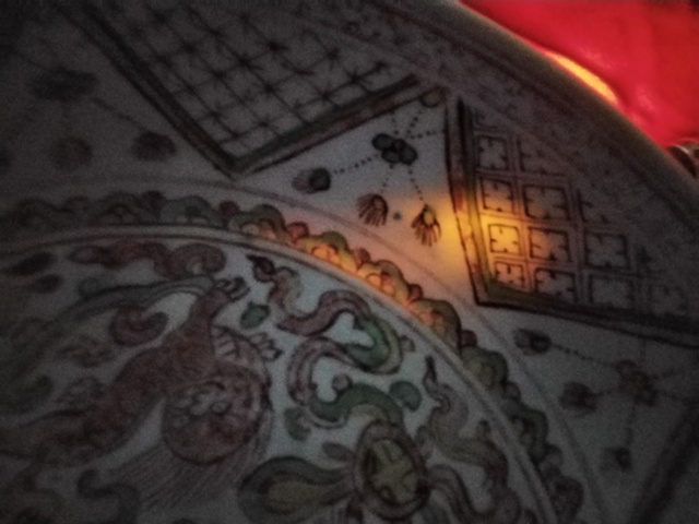 古玩陶瓷飄帶繡球獅子紋五彩盤拍賣,當前價格9000000元