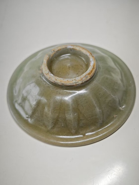 古玩陶瓷元龍泉青瓷刻仰蓮紋洗拍賣,當前價格2345元