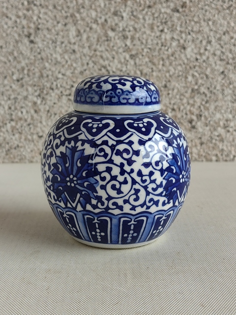 古玩陶瓷花卉紋青花罐拍賣，當前價格260元