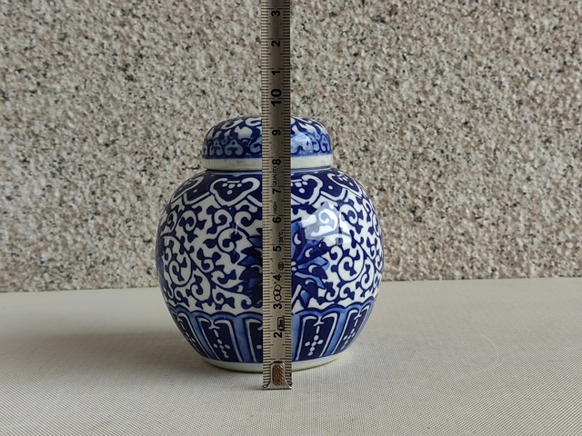 古玩陶瓷花卉紋青花罐拍賣，當前價格260元