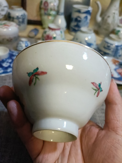 古玩陶瓷民國粉彩花卉紋折腰茶碗拍賣,當(dāng)前價格3888元