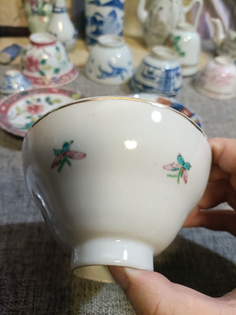 古玩陶瓷民國粉彩花卉紋折腰茶碗拍賣,當(dāng)前價格3888元