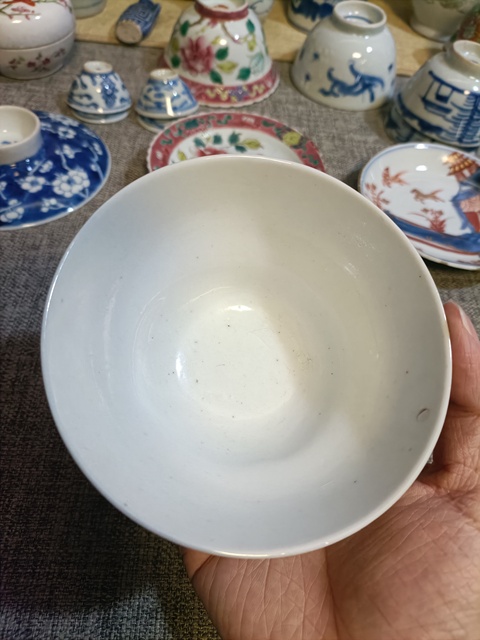 古玩陶瓷民國粉彩花卉紋折腰茶碗拍賣,當(dāng)前價格3888元