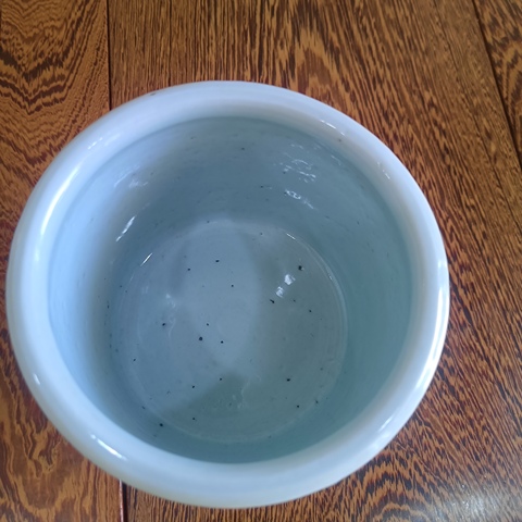 古玩陶瓷二龍戲珠青花三足筒式香爐真品鑒賞圖