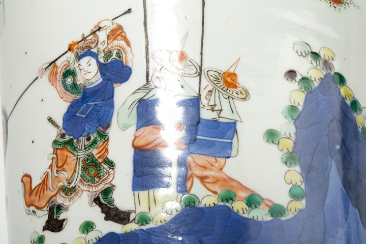 古玩陶瓷晚清·青花五彩三國人物紋筒瓶真品鑒賞圖