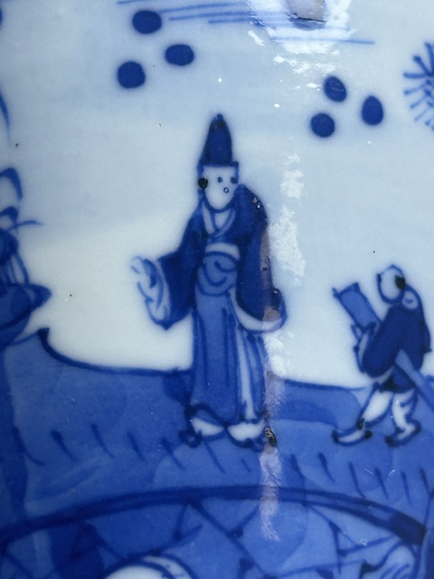 古玩陶瓷青花山水人物紋撇口瓶真品鑒賞圖