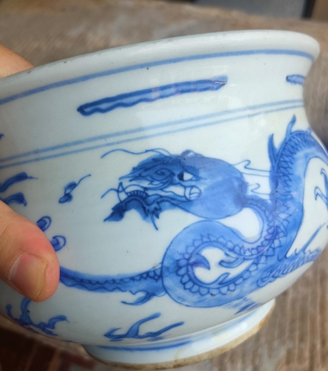 古玩陶瓷青花雙龍戲珠紋爐真品鑒賞圖