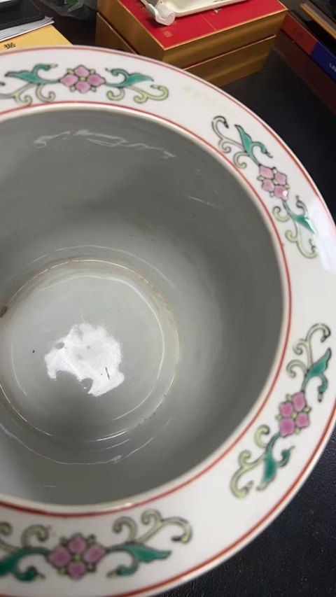 古玩陶瓷粉彩鳳傳花卉紋缸真品鑒賞圖