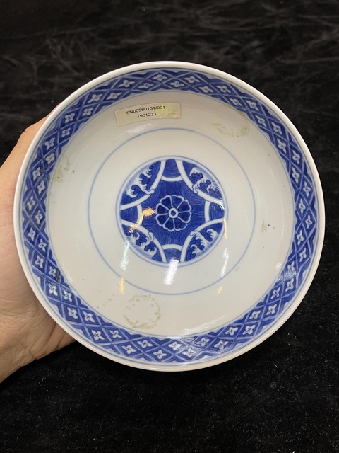 古玩陶瓷青花碗真品鑒賞圖