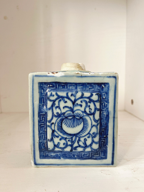 古玩陶瓷花卉紋青花茶葉罐拍賣，當(dāng)前價(jià)格350元