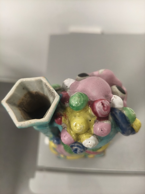古玩陶瓷乾隆粉彩皇家黃釉獅子燭臺拍賣，當前價格1580元