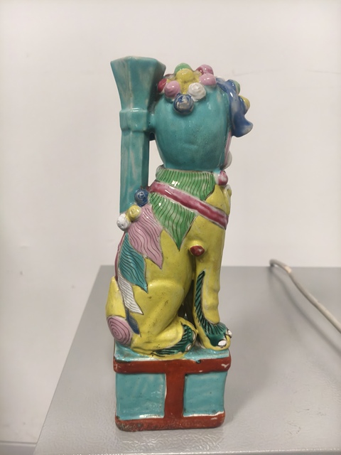 古玩陶瓷乾隆粉彩皇家黃釉獅子燭臺拍賣，當前價格1580元