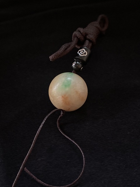 古玩玉器(虧本放漏)清代三彩素紋翡翠珠拍賣,當前價格800元
