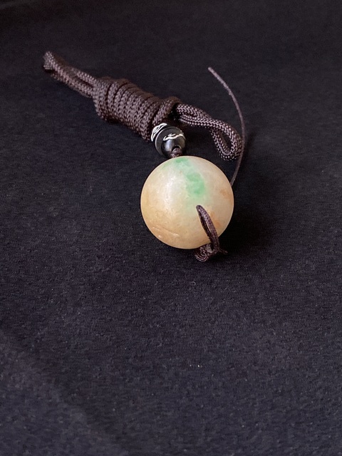 古玩玉器(虧本放漏)清代三彩素紋翡翠珠拍賣,當前價格800元
