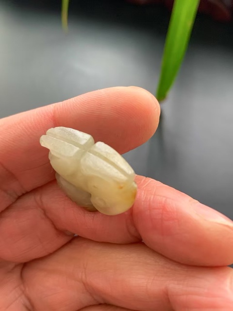 古玩玉器明末清初和田玉雕“瑞獸”把件拍賣，當前價格15000元