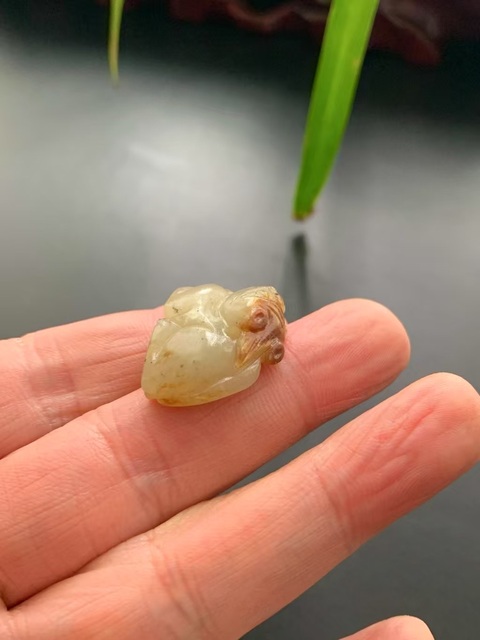 古玩玉器明末清初和田玉雕“瑞獸”把件拍賣，當前價格15000元
