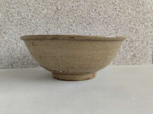 古玩陶瓷青黃釉撇口碗拍賣，當前價格580元