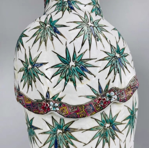 古玩陶瓷粉彩竹子花卉觀音瓶真品鑒賞圖