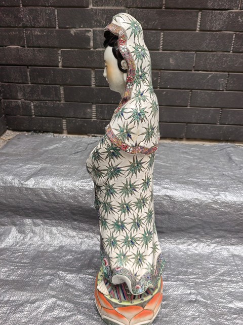 古玩陶瓷粉彩竹子花卉觀音瓶真品鑒賞圖