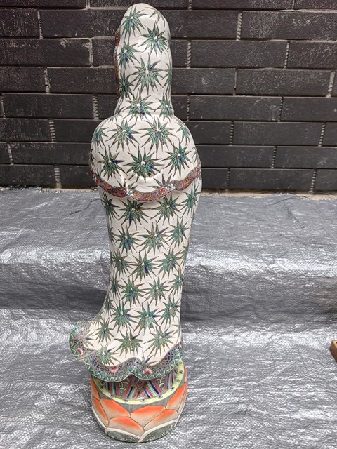 古玩陶瓷粉彩竹子花卉觀音瓶真品鑒賞圖